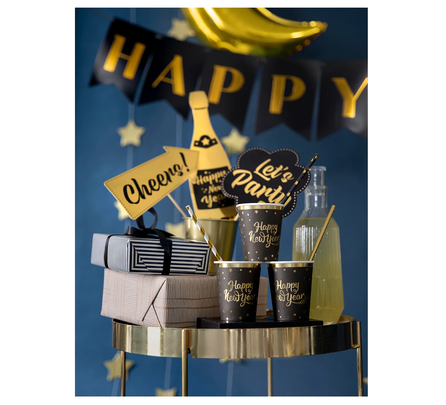 Photo booth props σε χρυσό και μαύρο χρώμα για την Πρωτοχρονιά 13τμχ