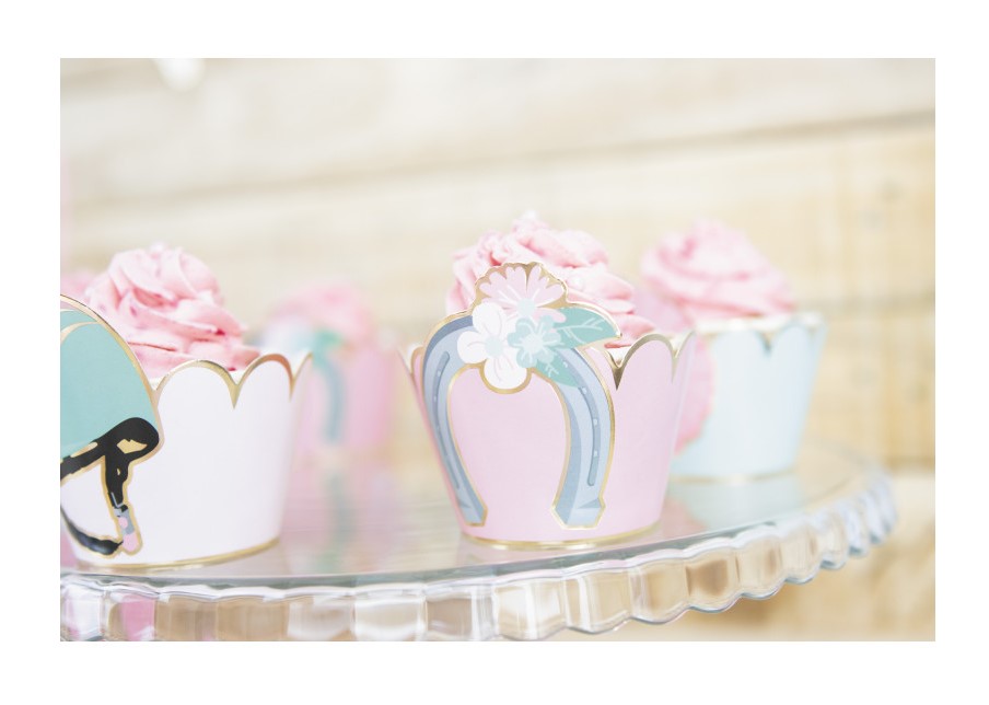 Χάρτινα πολυτελή περιτυλίγματα για cupcakes για πάρτυ με θέμα την ιππασία