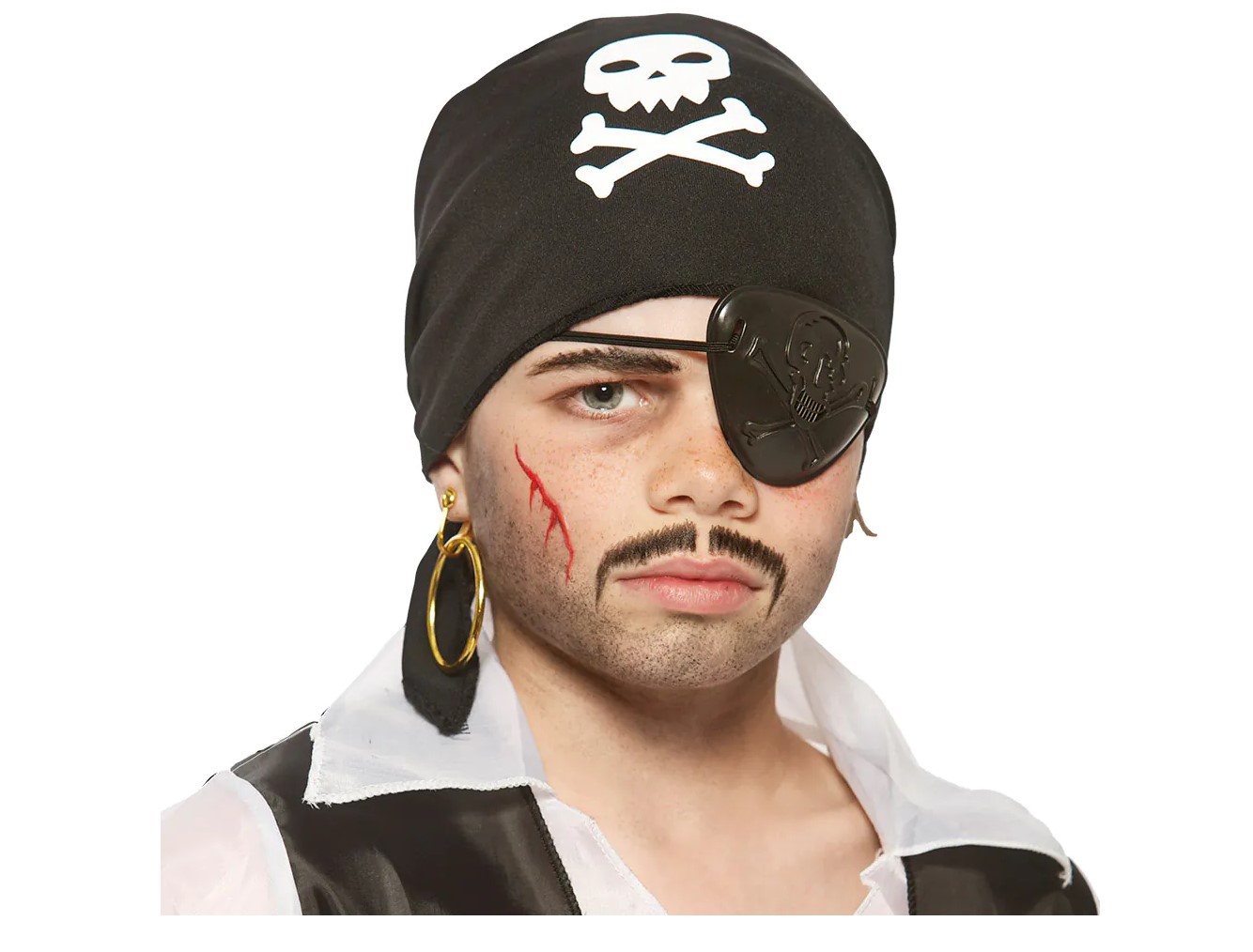 Face Painting και αξεσουάρ με θέμα τον Πειρατή