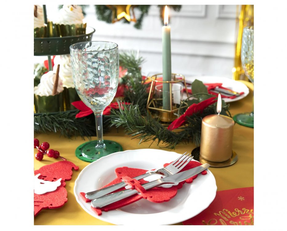 Άγιος Βασίλης κόκκινες διακοσμητικές θήκες για μαχαιροπίρουνα για το τραπέζι των Χριστουγέννων