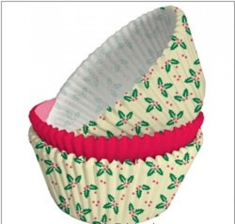 mistletoe-cupcake-cases-seasonal-party-accessories-cc031