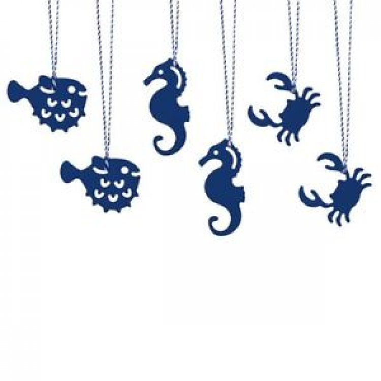 Gift tags with the seahorse, the shell and the crab