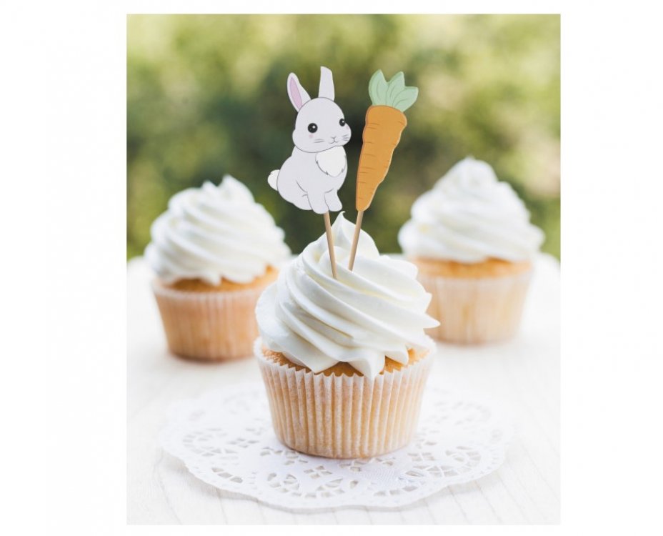 Decorative picks with bunnies and carrots for Easter party