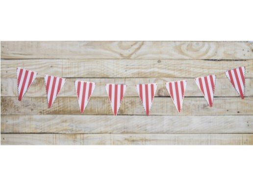 red-stripes-flag-bunting-with-gold-foiled-edging-913425