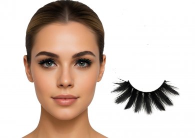 Black Feathered Eyelashes