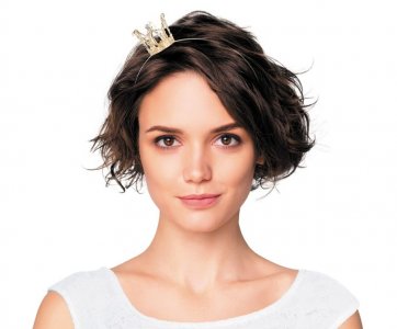 Deluxe Metallic Headband with The Crown