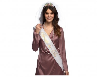Triple Bride to Be Set