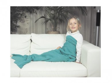Turquoise Mermaid Tail Crochet Blanket (180cm x 90cm)