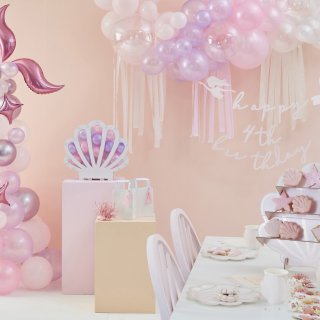 Shell shaped balloon frame for party and baptism decoration