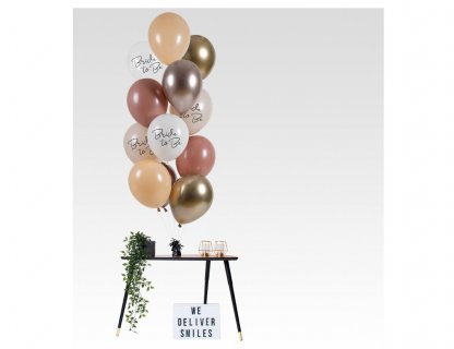 Latex balloons in boho colors for a bachelorette party decoration