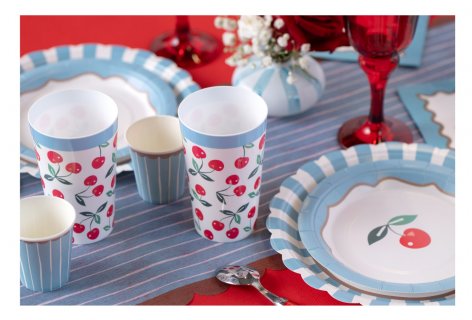 Reusable cup with cherries design