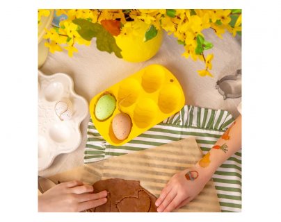 Silicone form for egg shaped cupcakes for Easter