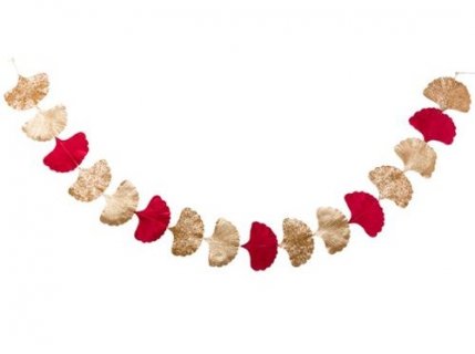 Red and gold garland with gingko leaves 200cm