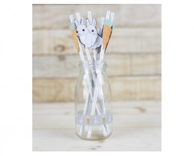 Grey paper straws with the bunny and carrot theme for easter