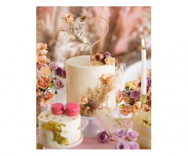 Heart shaped wooden cake topper for cake decoration
