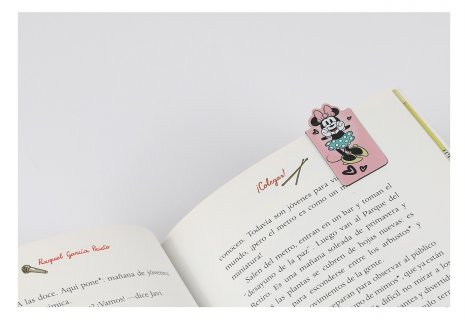Minnie Mouse magnetic bookmark