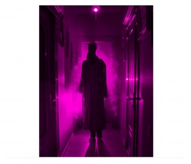 Led bulb of 5W in purple color
