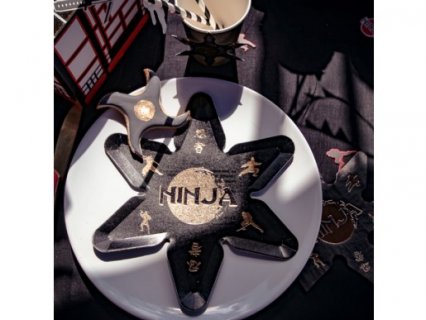 ninja-black-shiruken-shaped-small-paper-plates-party-supplies-for-boys-91650