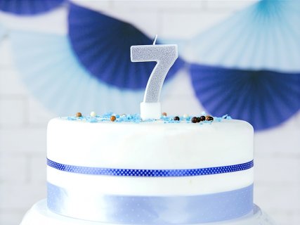 silver-glitter-birthday-cake-candle-number-7-scu37018b