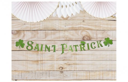 Decorative garland with Saint Patrick letters