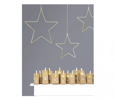 Hanging decorations in the shape of a star made of wire in gold color