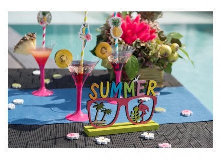 Summer wooden table decoration with the palm tree and the flamingo