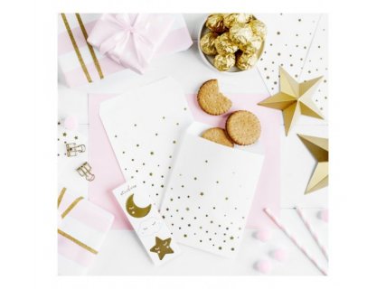 white-paper-treat-bags-with-gold-stars-party-accessories-tnsp9