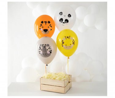 Latex balloons for a jungle animals theme party decoration