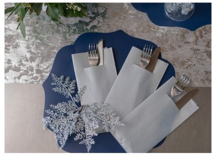 Luxurious napkins in silver color with pocket for the cutlery set