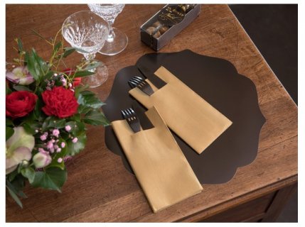 Luxurious napkins in gold color with pocket for the cutlery set