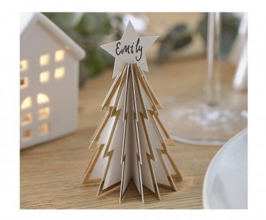 Place cards in the shape of trees for Christmas in white and gold color