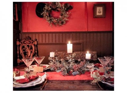 Εντυπωσιακό τριπλό κηροπήγιο για την διακόσμηση στο τραπέζι των Χριστουγέννων
