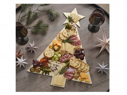 Gold grazing board in the shape of a tree for Christmas
