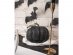 Διακοσμητική κολοκύθα σε μαύρο χρώμα με γκλίτερ για την διακόσμηση στον τραπέζι σε Halloween party