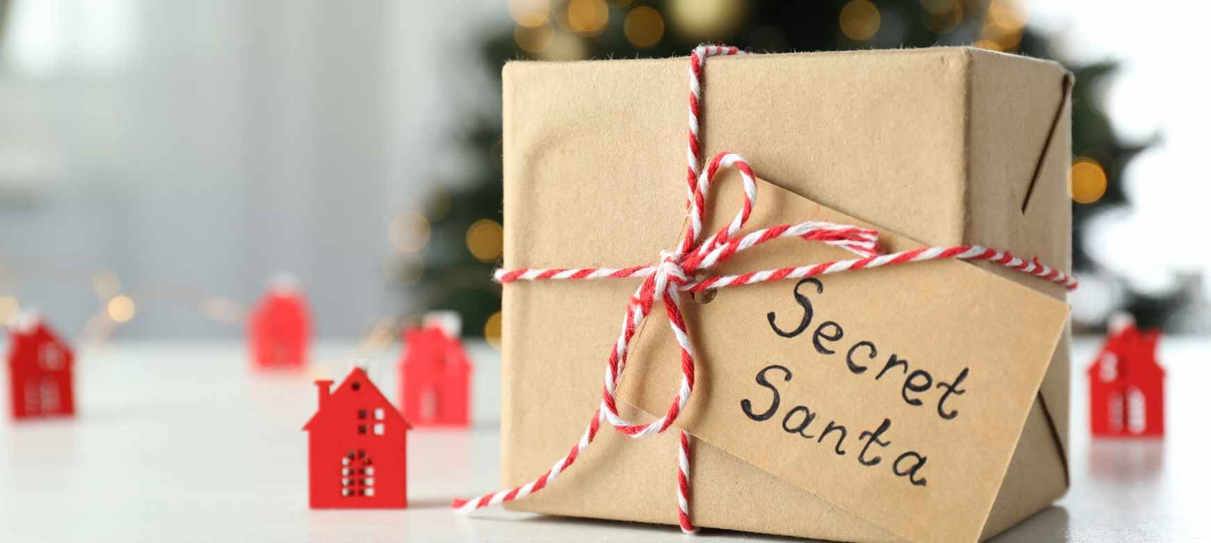 Secret Santa & χριστουγεννιάτικα δωράκια: Ο απόλυτος οδηγός για παιδιά, φίλους και συναδέλφους